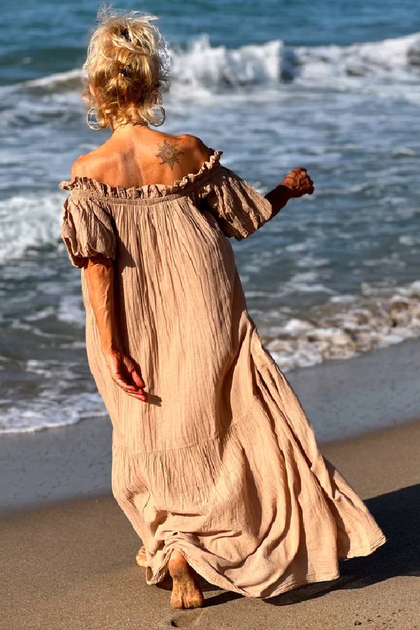 Dolores® | Off-the-shoulder A-line maxi dress with linen blend ruffles and puff sleeves