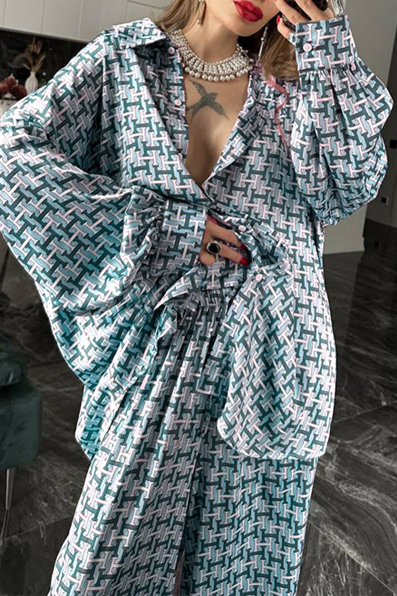 Anna® | Casual, daily, long-sleeved two-piece suit with geometric print and contrast turn-down collar