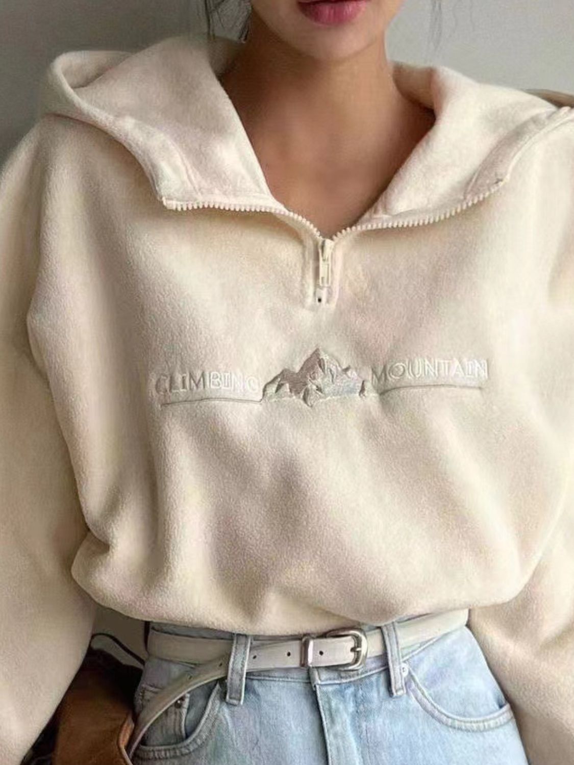 Beatriz® | Mountain Quarter Zip Long Sleeve Hoodie