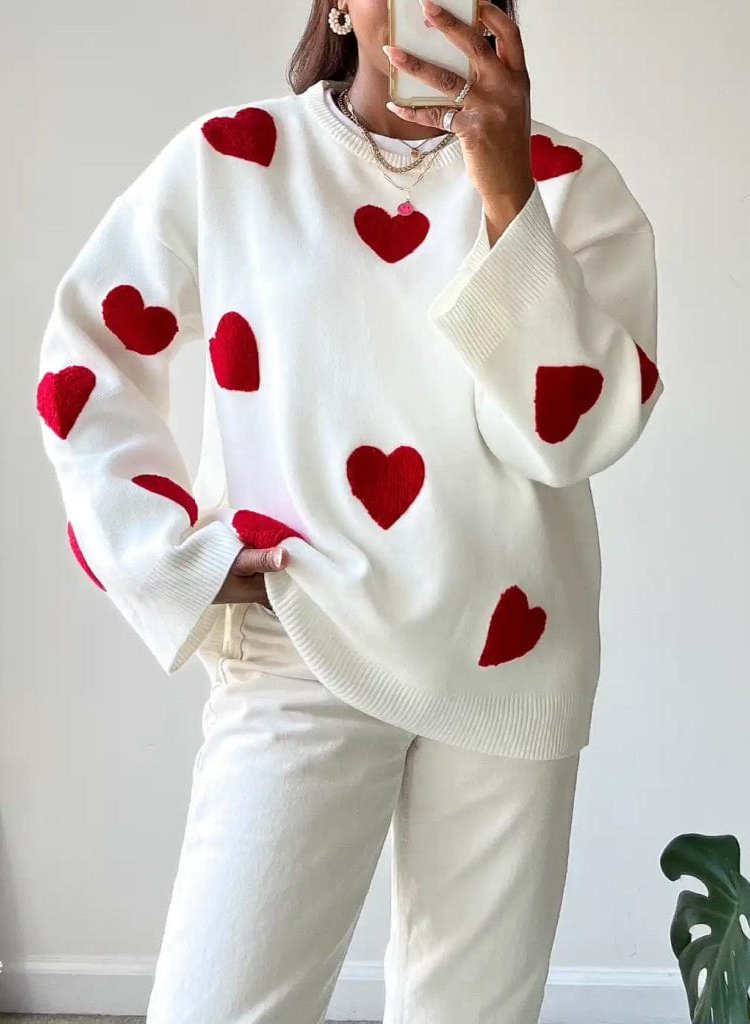 Eleonora | Women's sweater with heart print