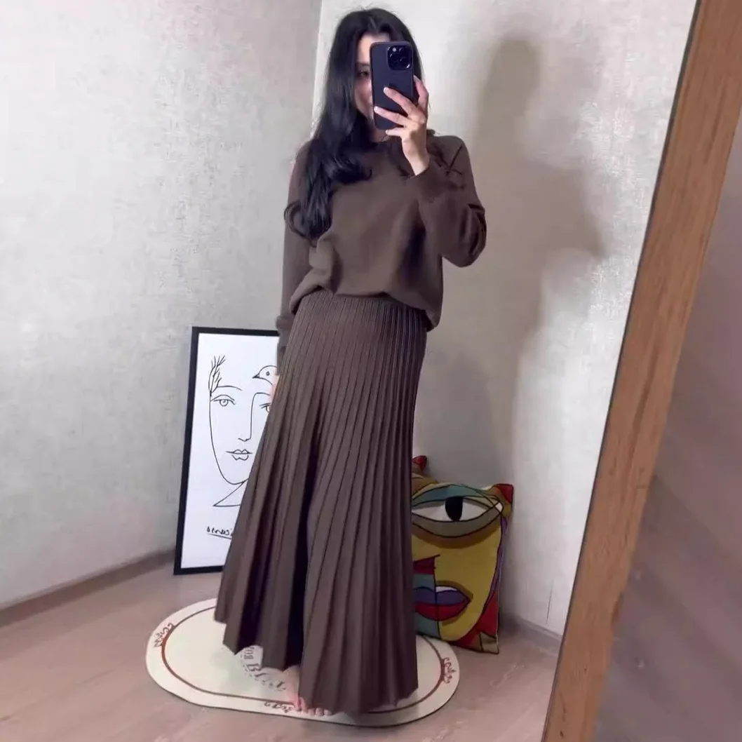 Blanca | Solid color long sleeve top and pleated skirts for women