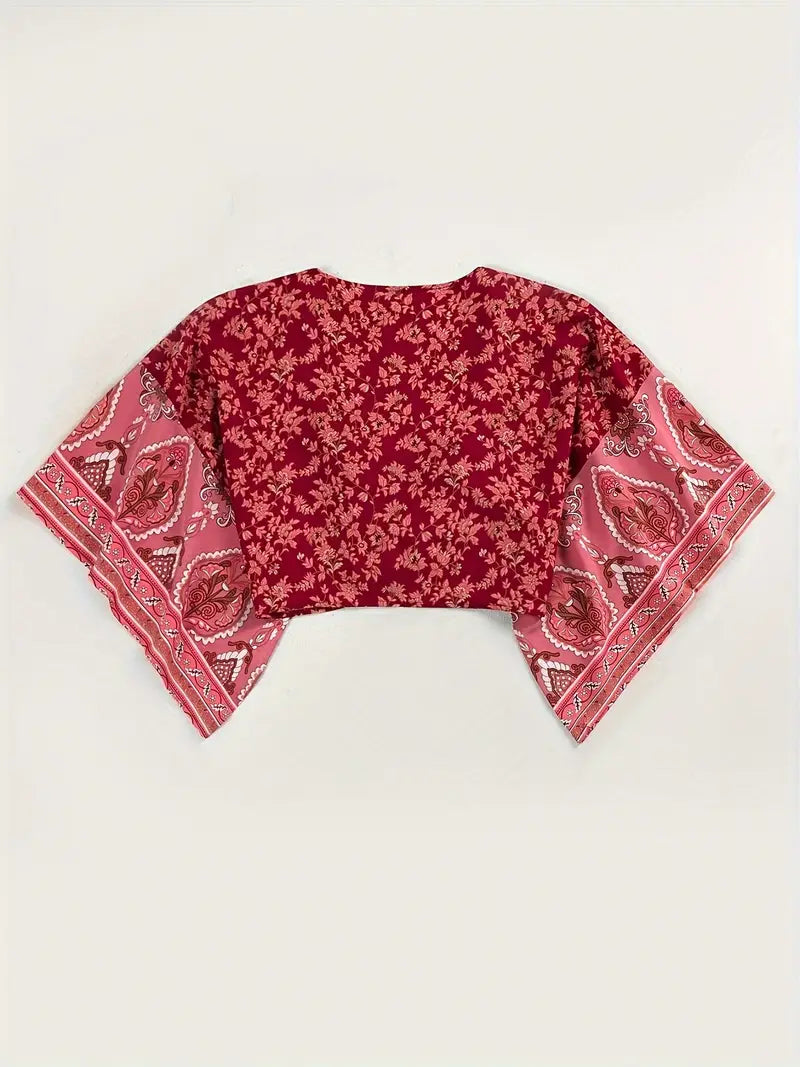 Dayana® | Short blouse with tribal print and knot at the front