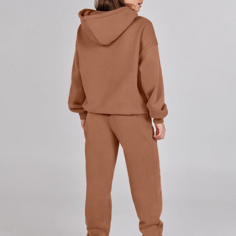 Barbara® | Vibrant fall hoodie and sweatpants set for women