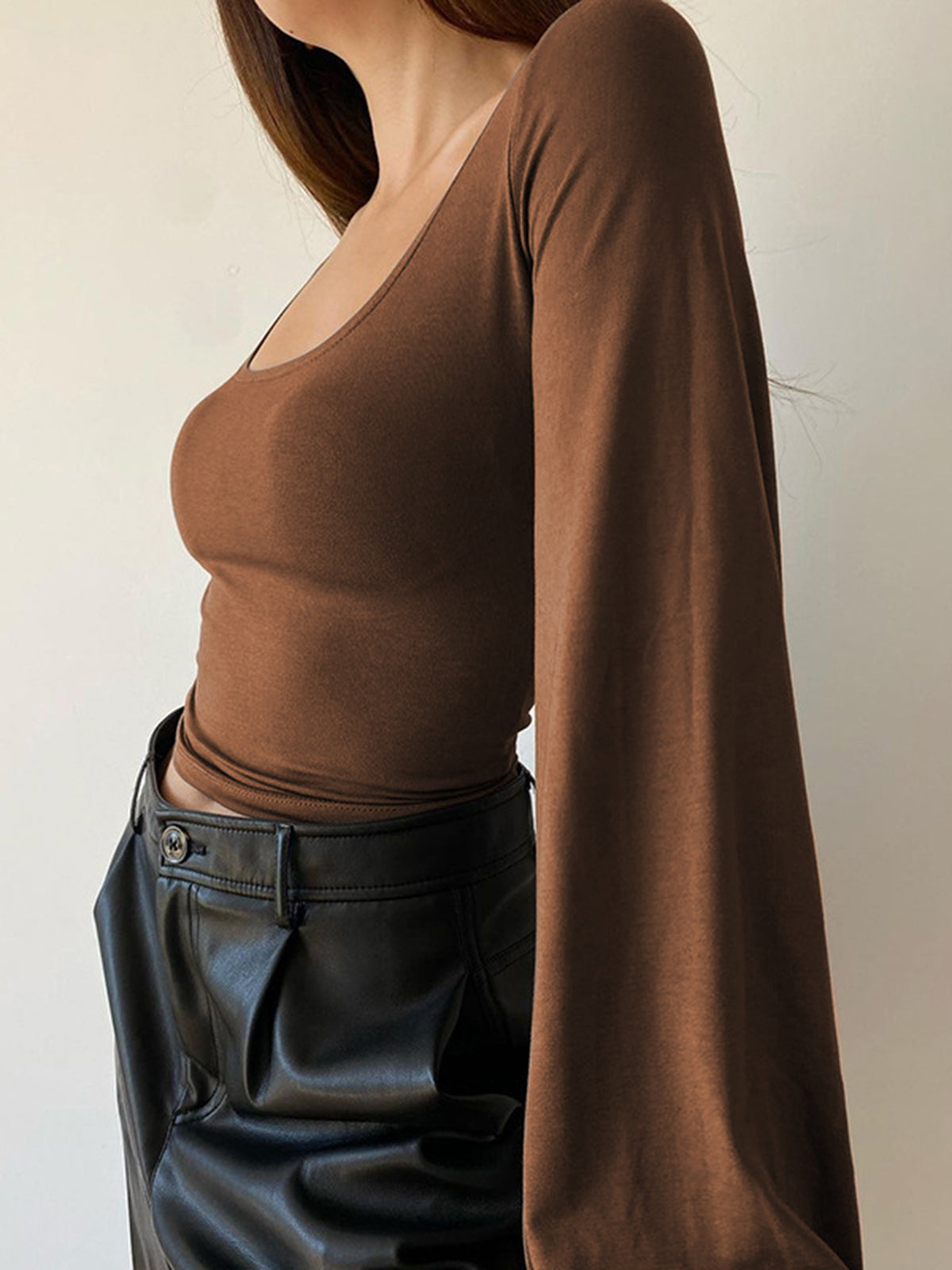 Bretann® | Elegant Blouse With Puff Sleeves And Square Neckline