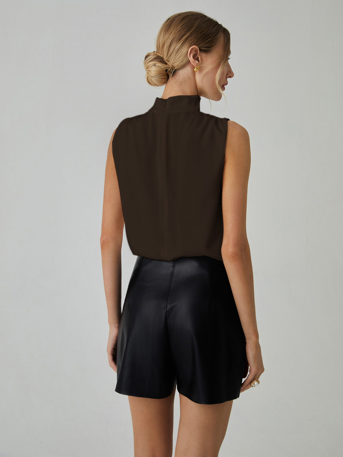 Brenton® | Pleated Sleeveless Blouse With A High Collar