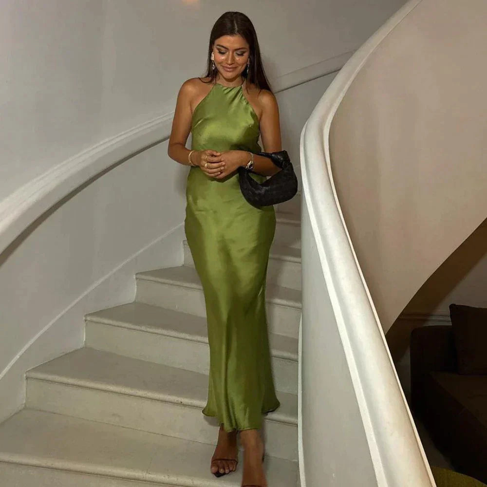 Clara® | Fashionable Sleeveless Silk Dress
