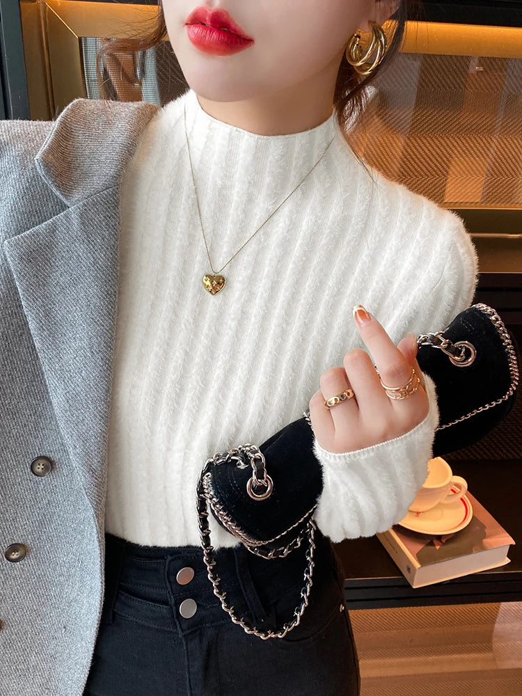 Avelina® | Thick and warm turtleneck sweater for women
