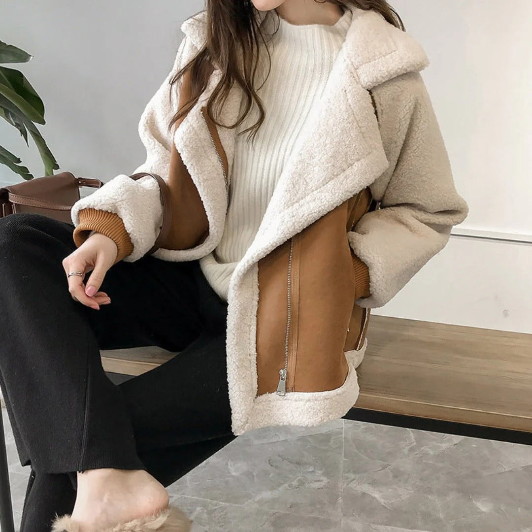 Women’s Jacket – Oversized Relaxed Fit – Brushed Soft Feel – Sherpa Trim – Zip Closure