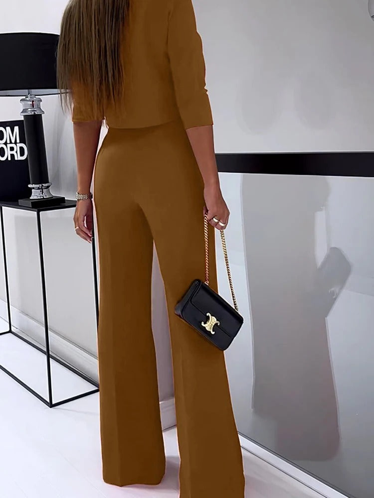 Carlota | Elegant, casual top and trousers