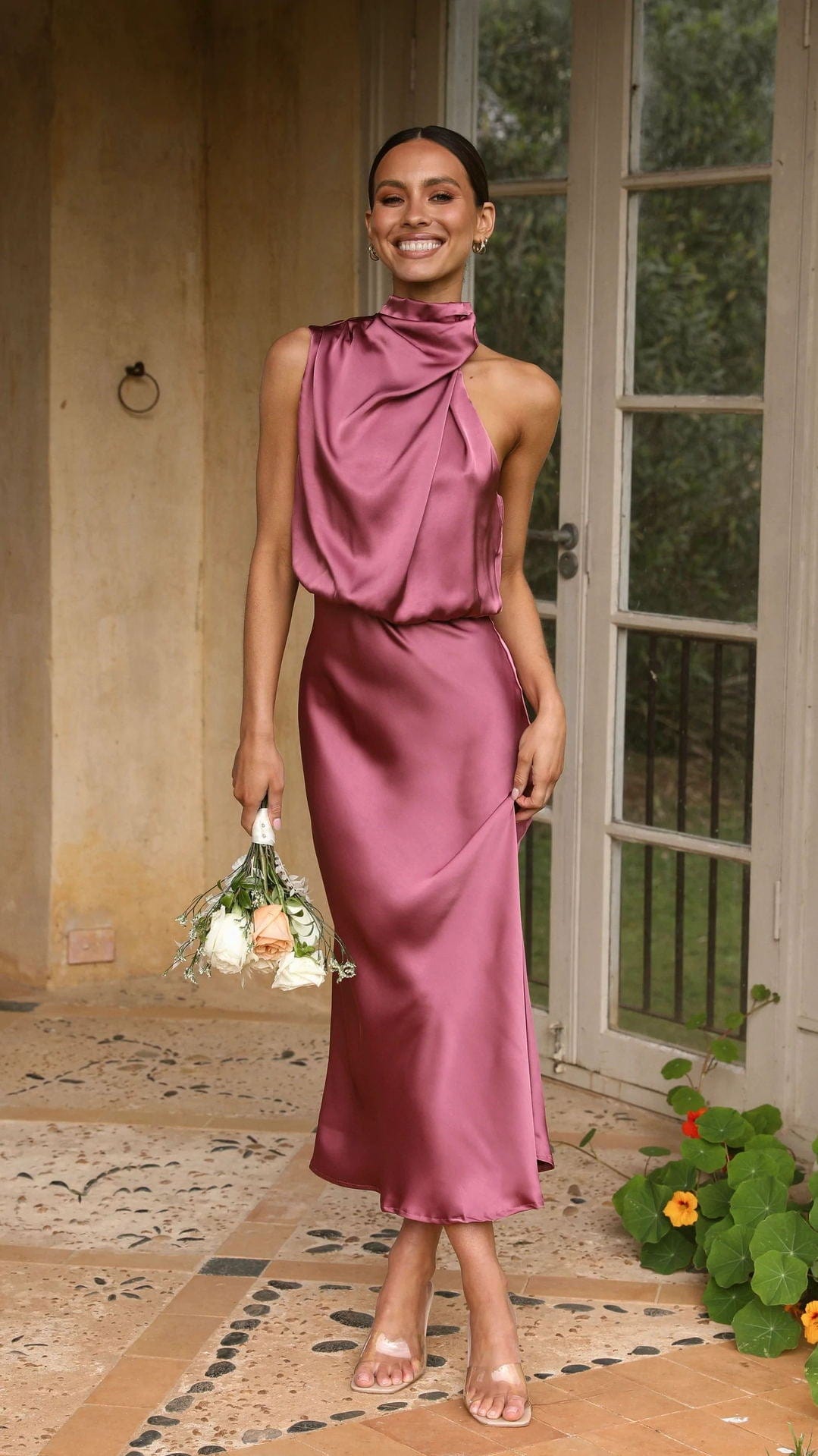 Clio® | Elegant satin dress with a high collar in old pink