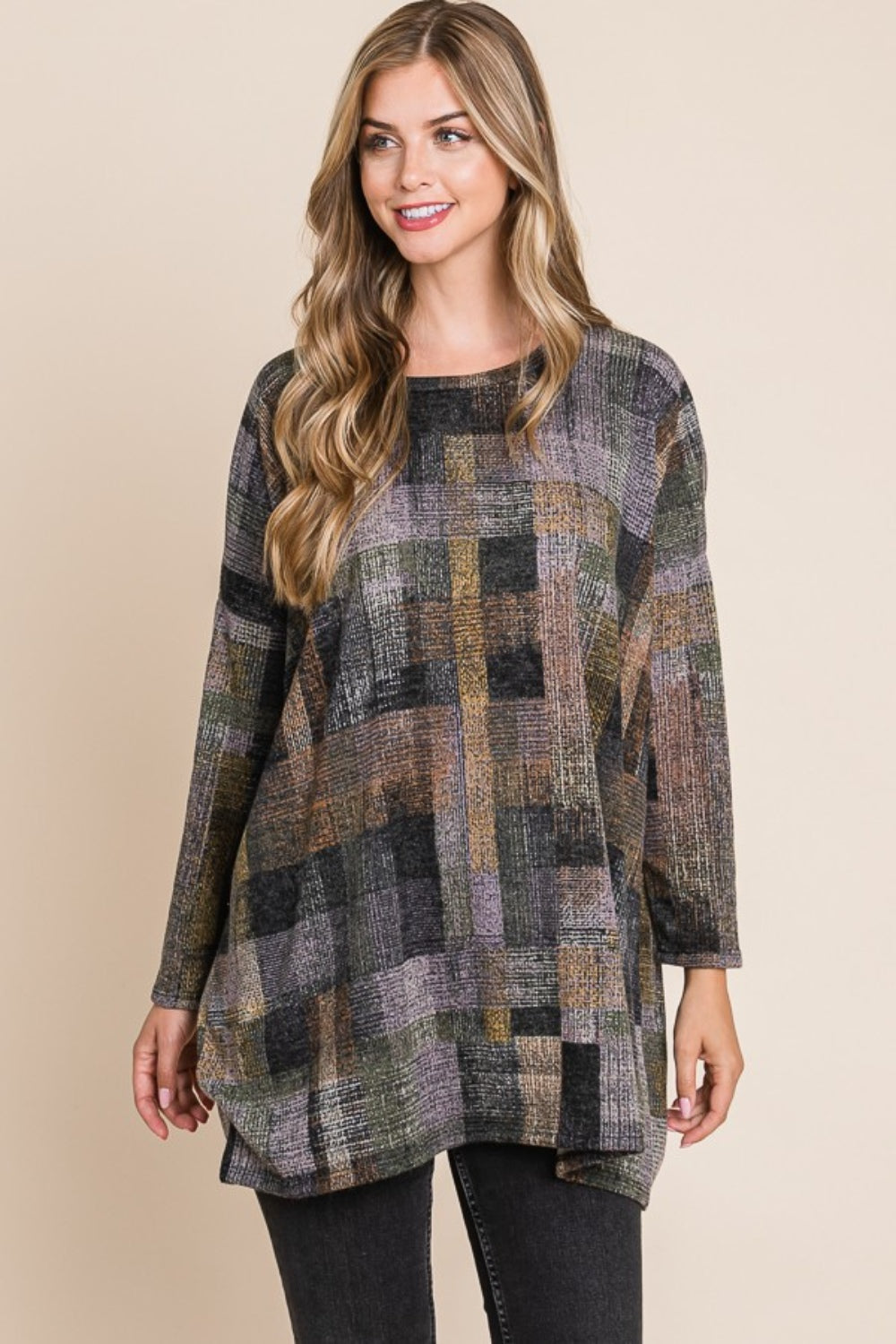 Brigitte® | Checked, long-sleeved top with a crew neck