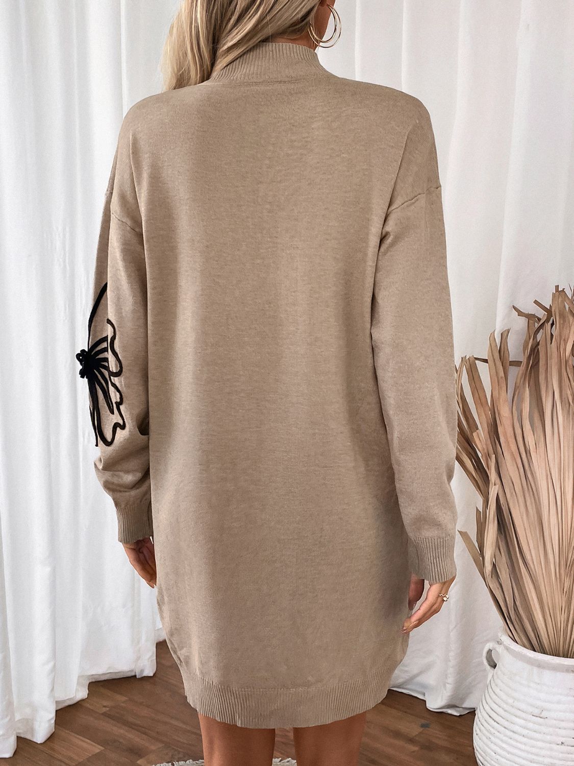Cornelia® | Perfee floral sweater dress with stand-up collar and long sleeves