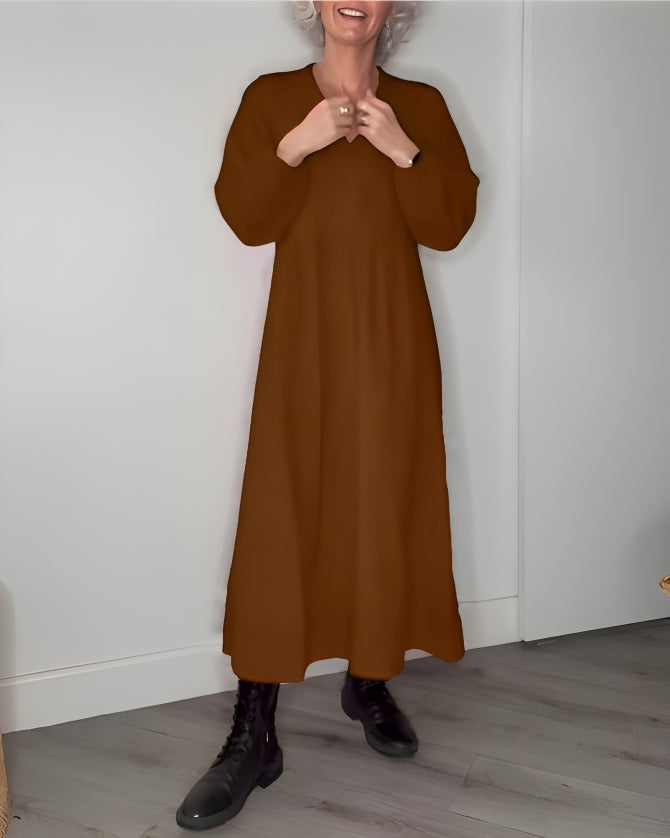 Antonella® | Long, slimming dress with a V-neck