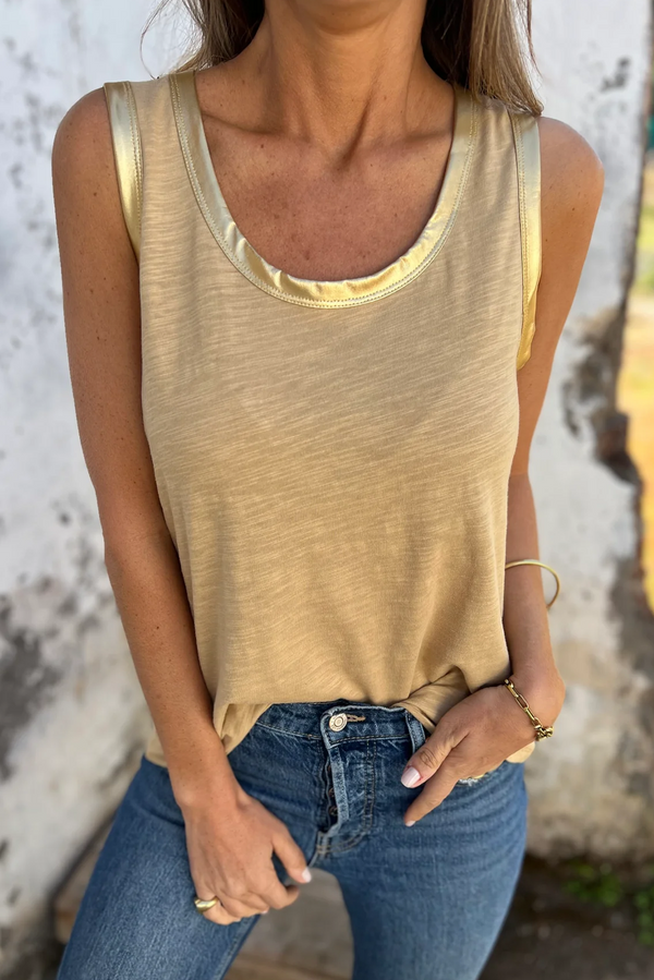 Elisa® | Light brown tank top with a crew neck and contrast trim
