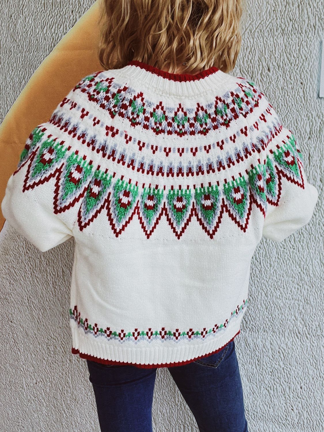 Diana® | Long sleeve cardigan with a contrasting geometric crew neck