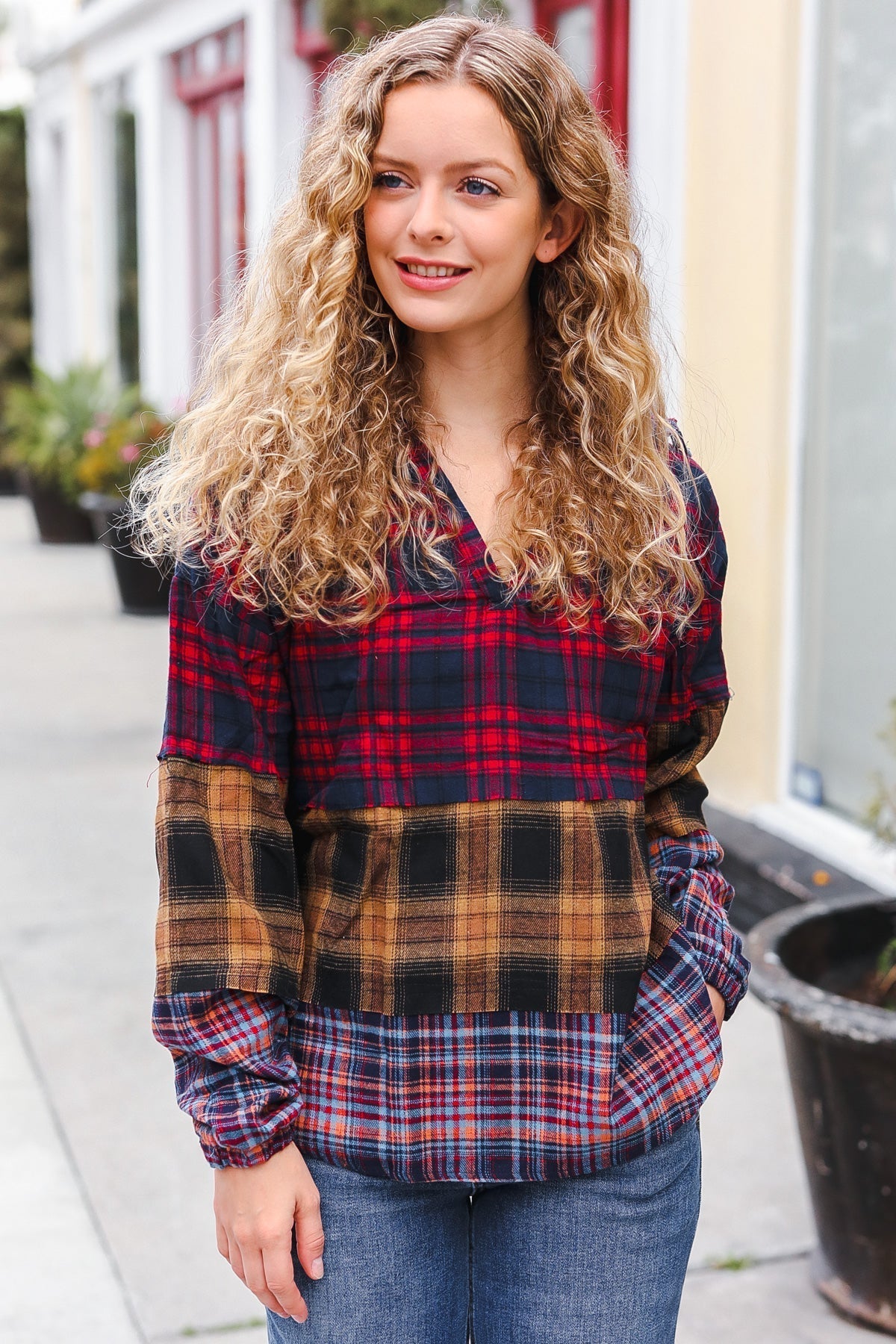 Brígida | Holiday-ready red and mustard check flannel hoodie with a notched neckline