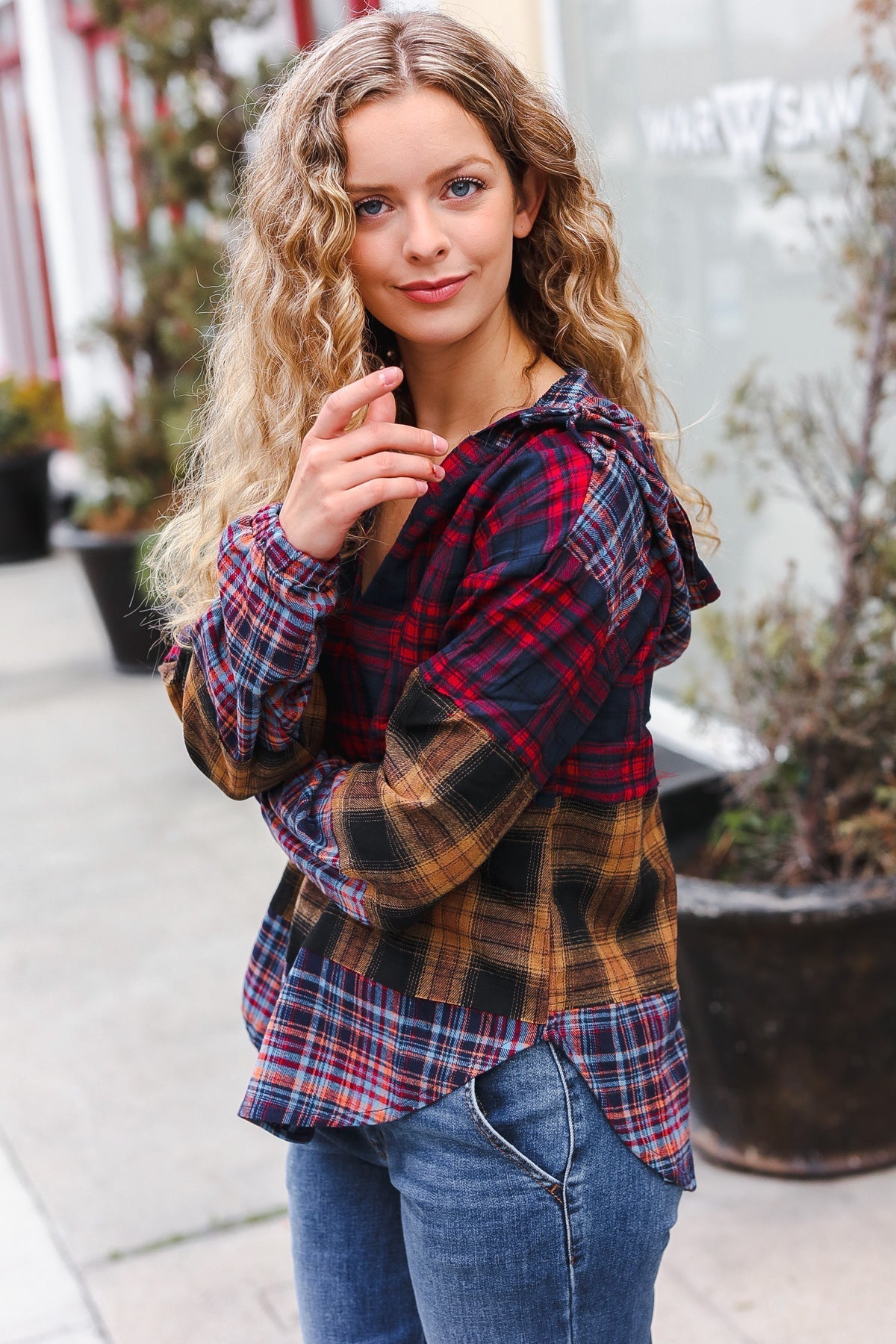 Brígida | Holiday-ready red and mustard check flannel hoodie with a notched neckline