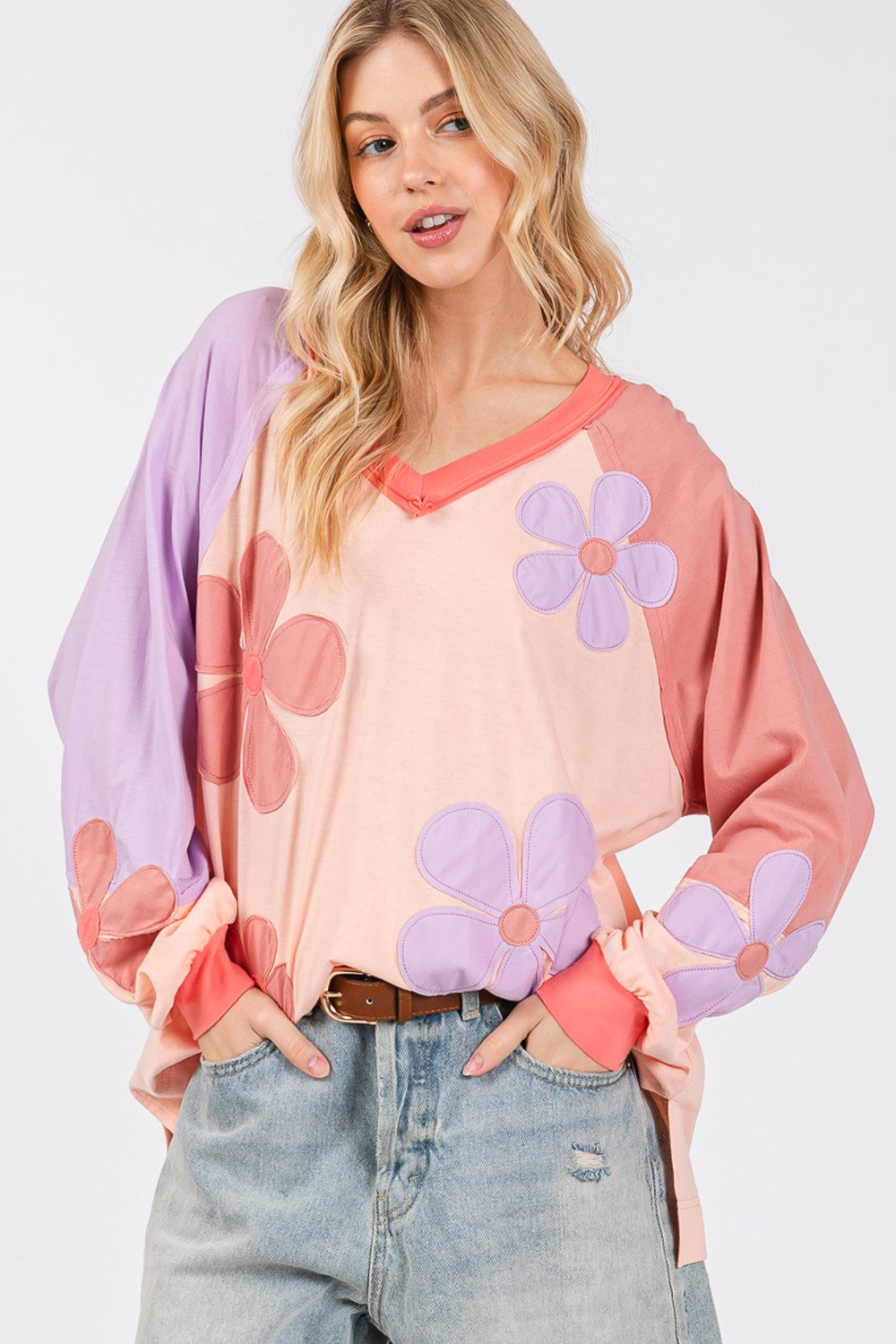 Dulce® | SAGE + FIG Long sleeve top with daisy appliqué patch and full size color block