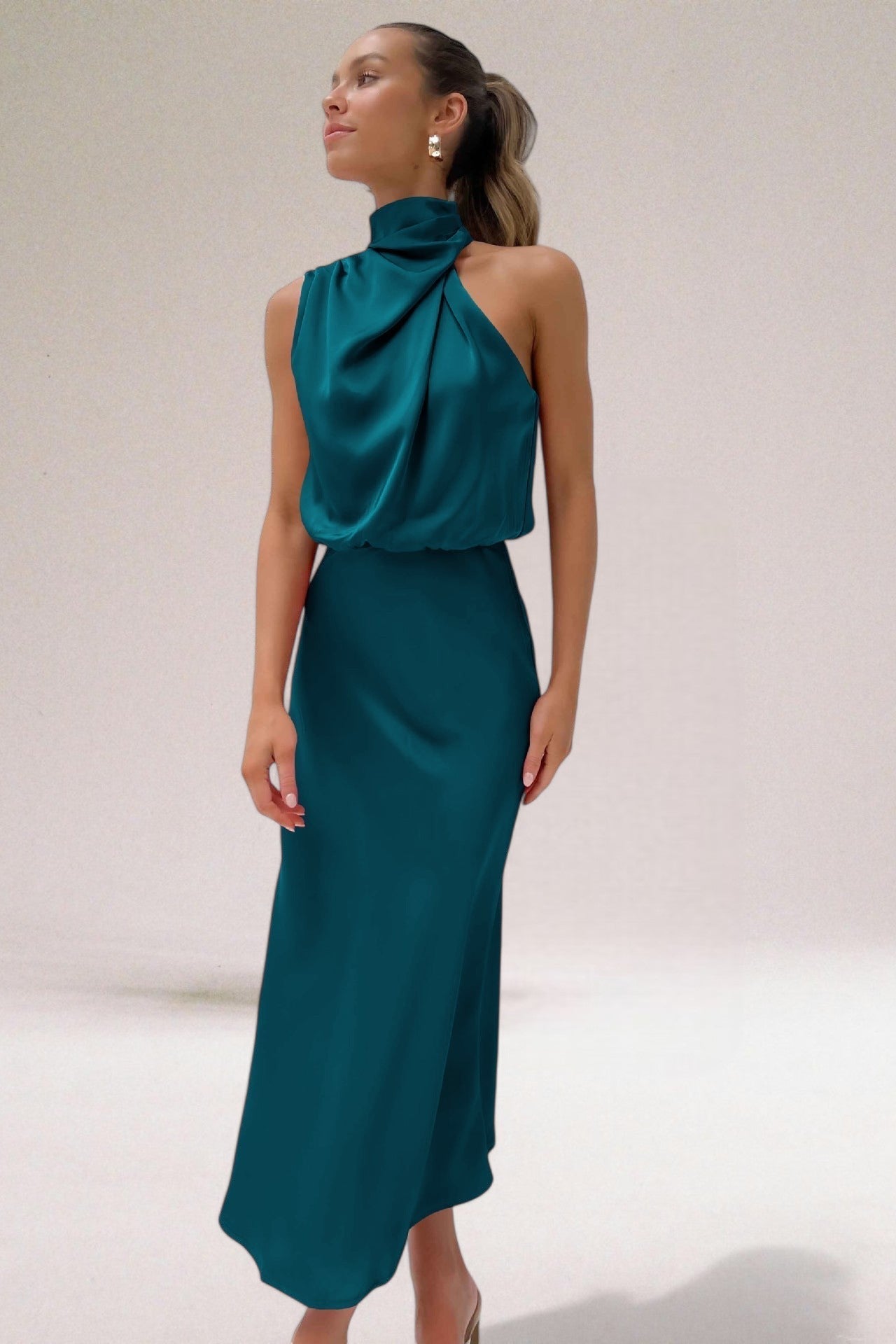 Flavia | Glamorous Dress with Halter Neckline