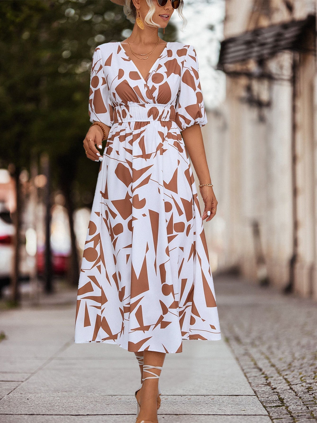 Cinthia® | Dress with geometric print and V-neck