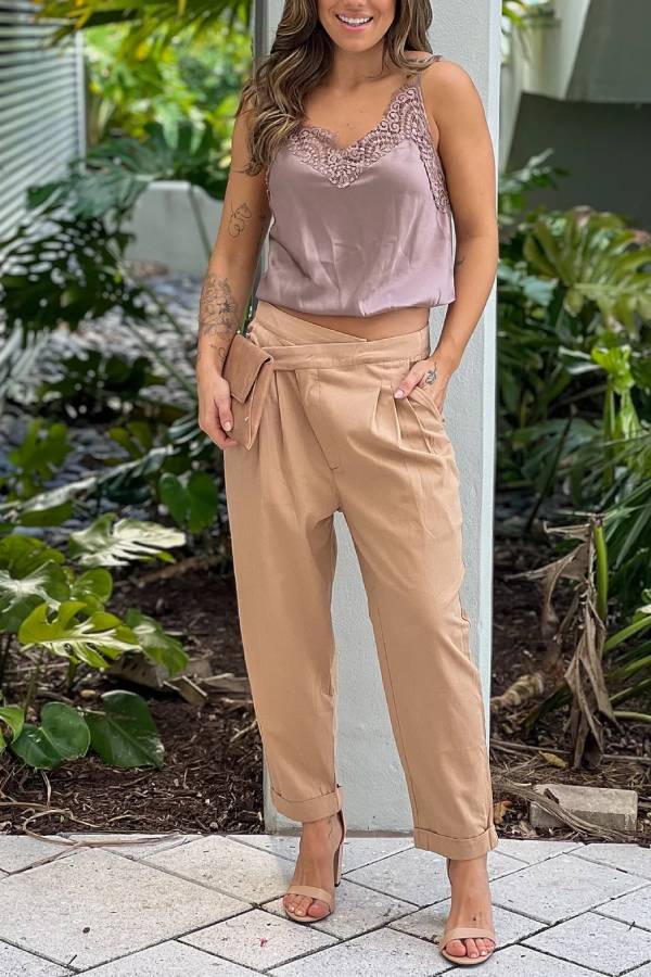 Carolina® | Taupe unbalanced cropped trousers with buttons