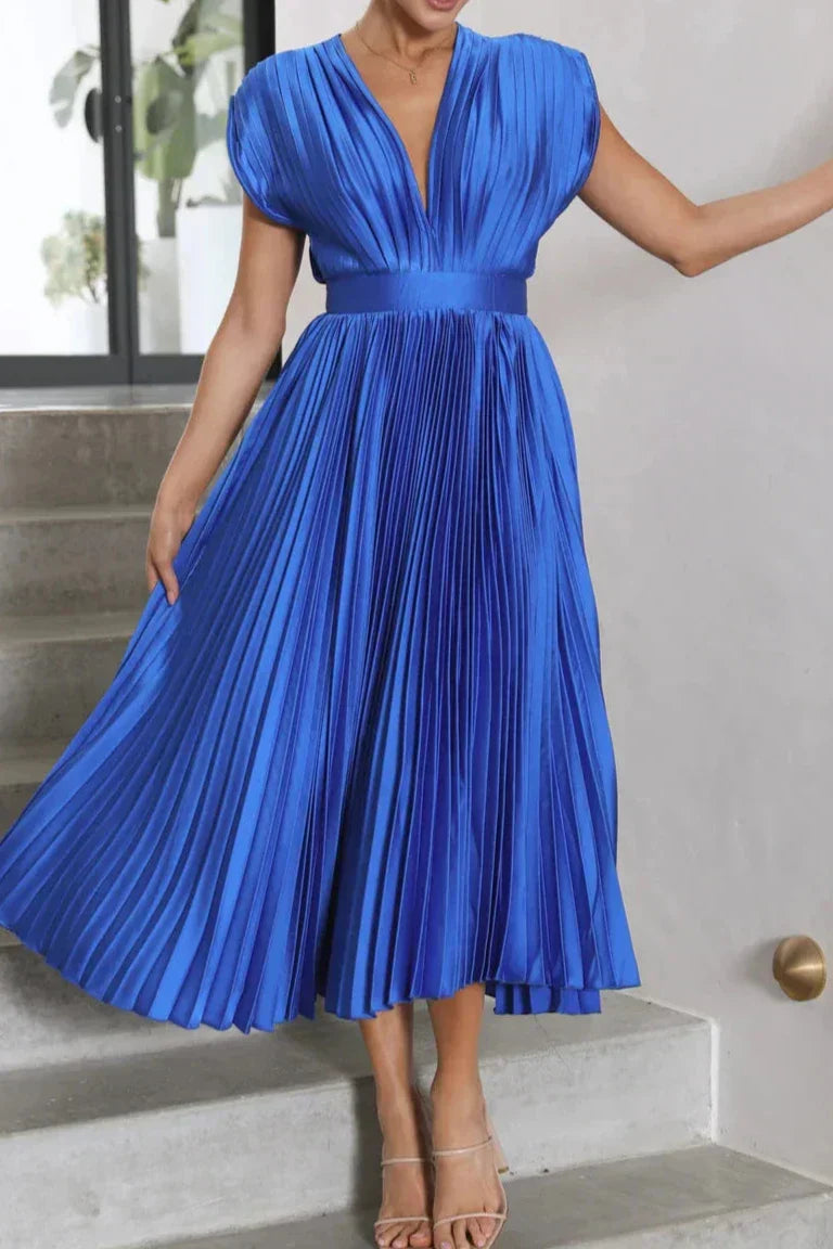 Cristina® | Dress Pleated V-neck midi dress