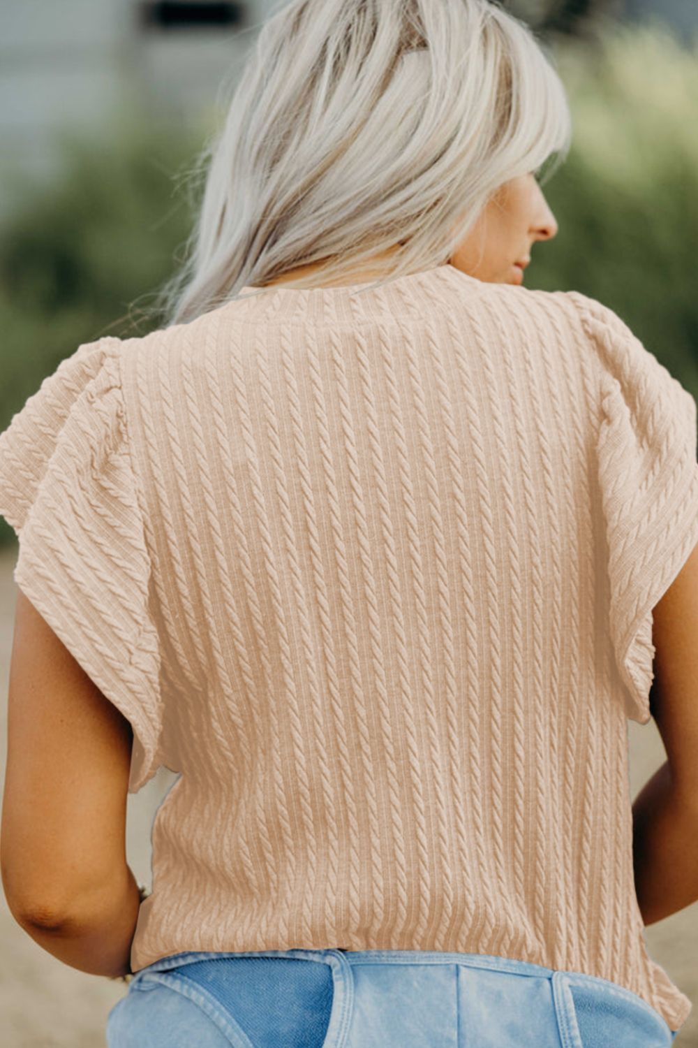 Catalina® | Structured top with a crew neck and cap sleeves