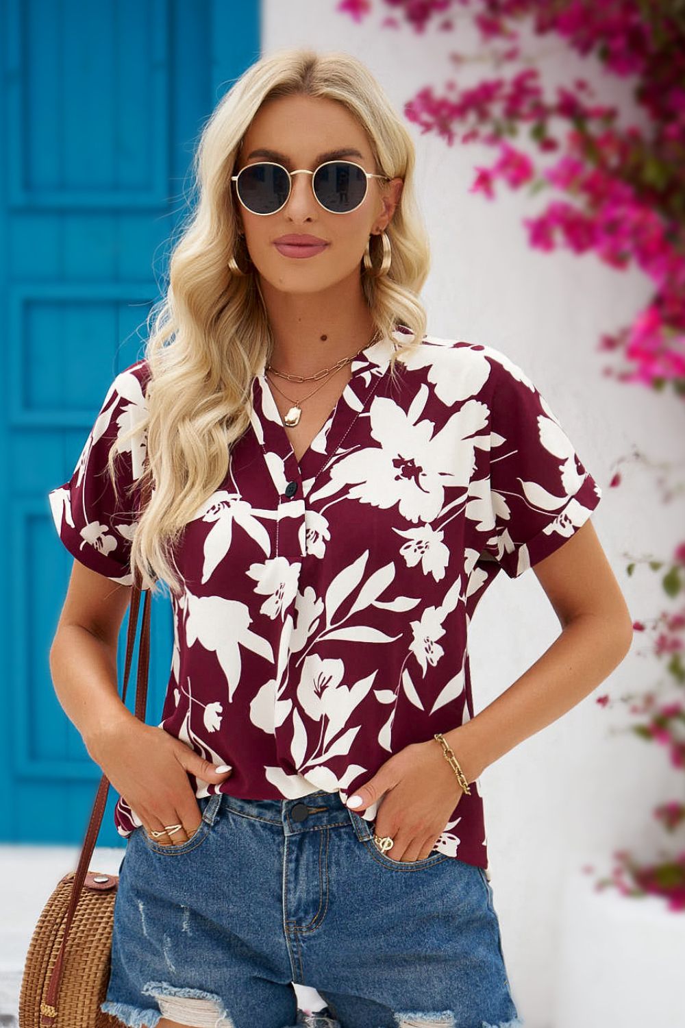 Breyden® | Floral Blouse With A Cut-In Collar