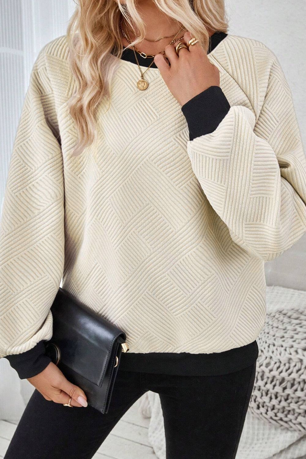 Azucena® | Long-sleeved sweatshirt with textured contrast