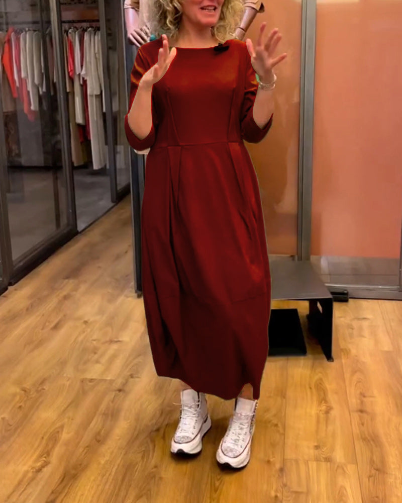 Angeline's® | Slimming dress with a round neckline