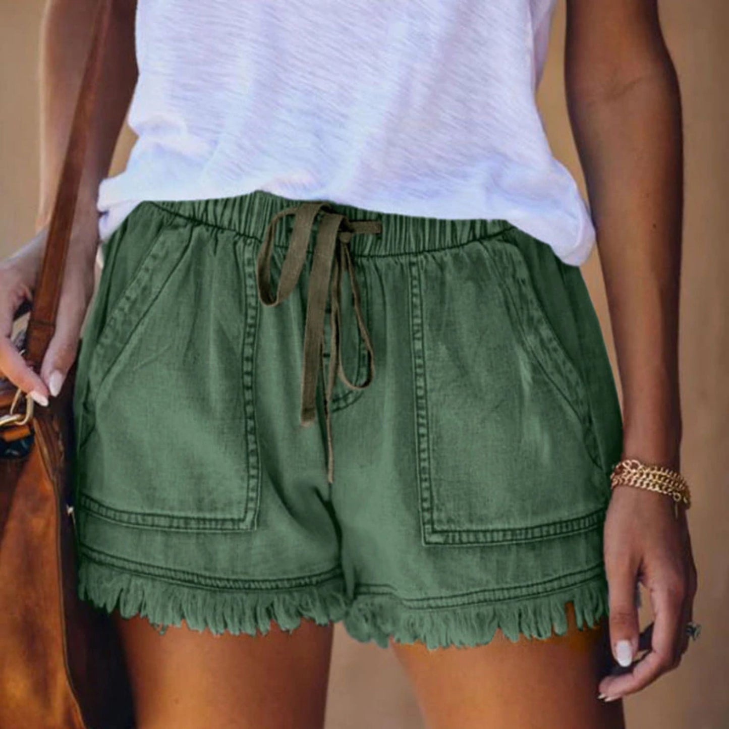 Claudia® | Women's shorts with drawstring and fringed hem