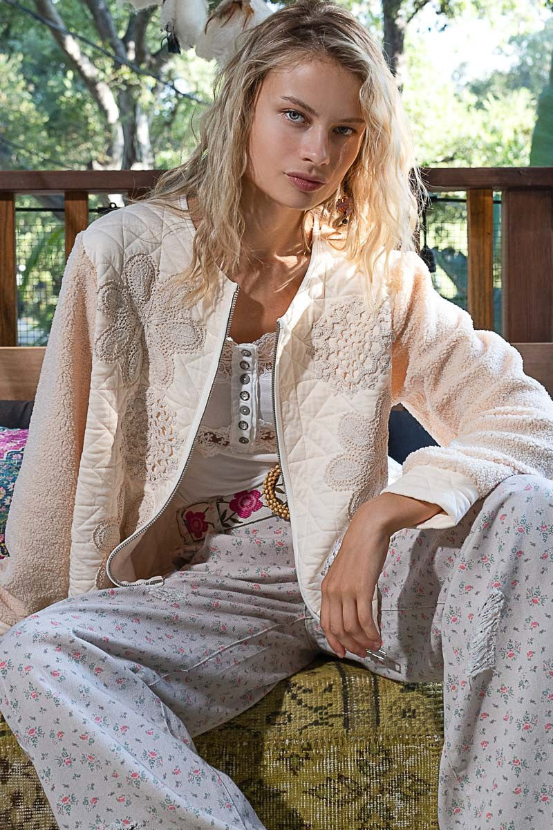 Consuelo | POL quilted jacket with fur sleeves and zip and lace detail