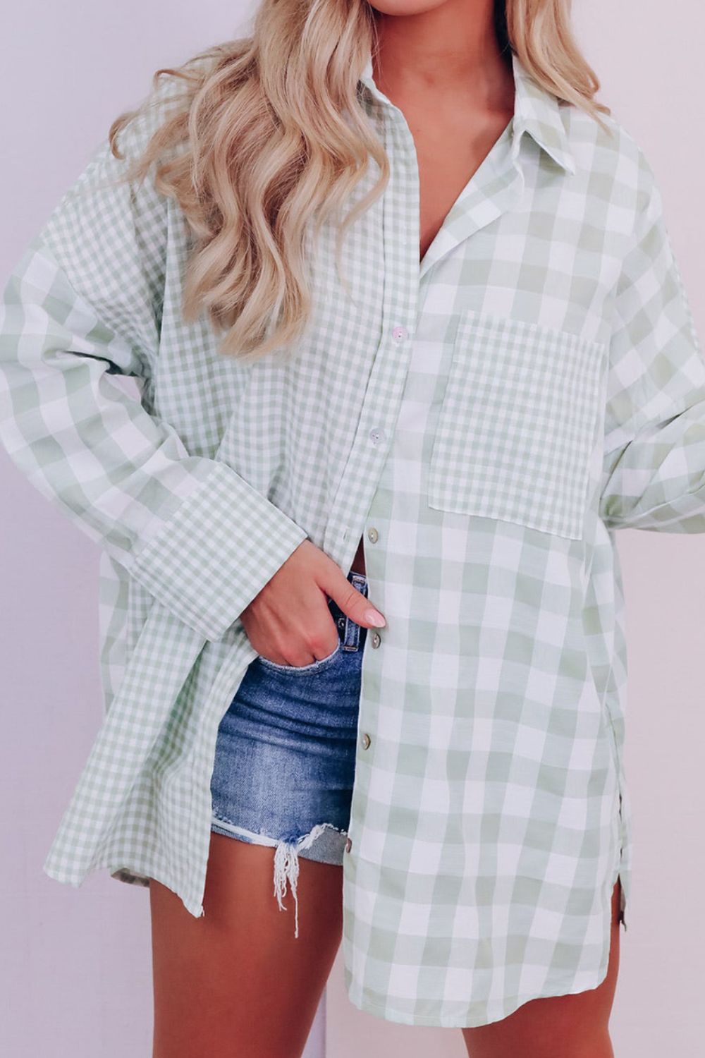 Claudia® | Long-sleeved shirt with a checked collar and pockets