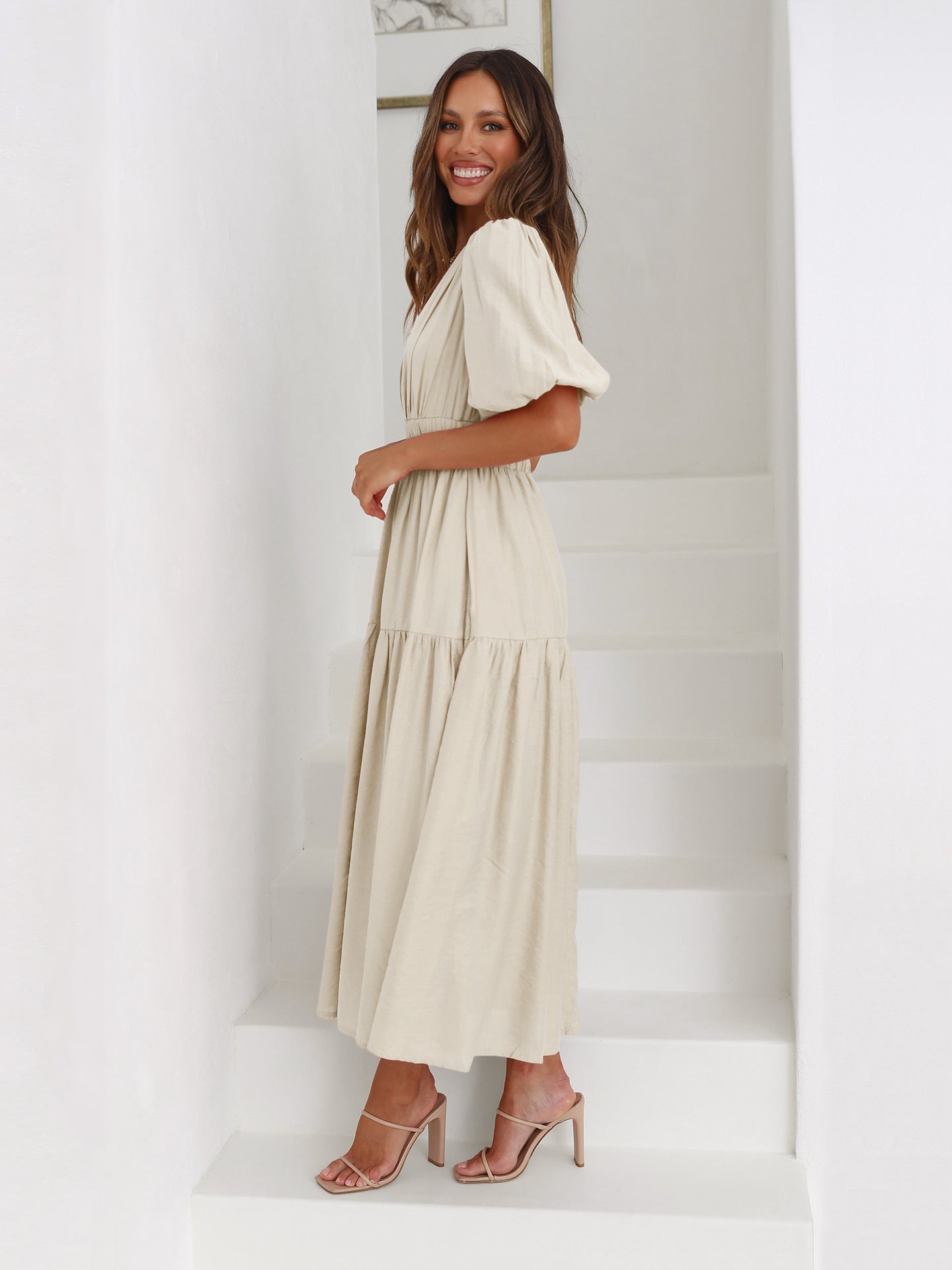 Claudia® | Ruffle midi dress with V-neck and puff sleeves