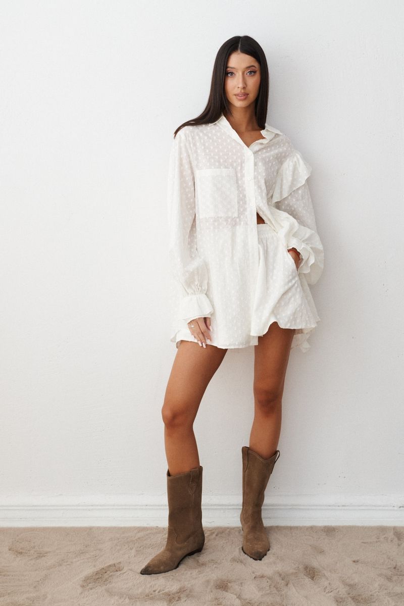 Cristina® | White jacquard cotton shirt and shorts