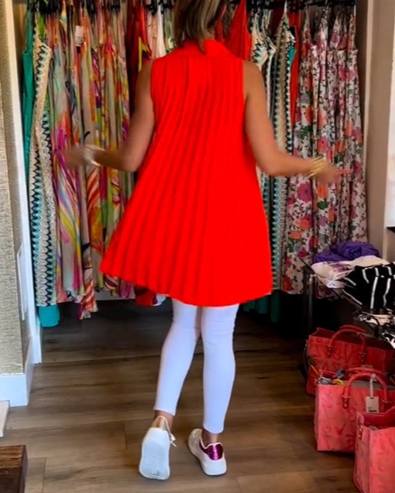 Carla® | Sleeveless blouse with ruffles and lapels