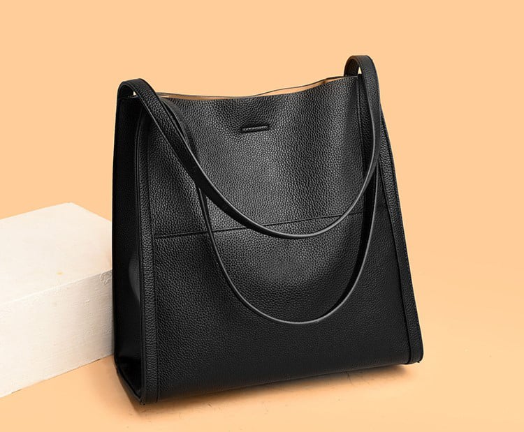 Elisa® | Elegant and spacious leather shoulder bag