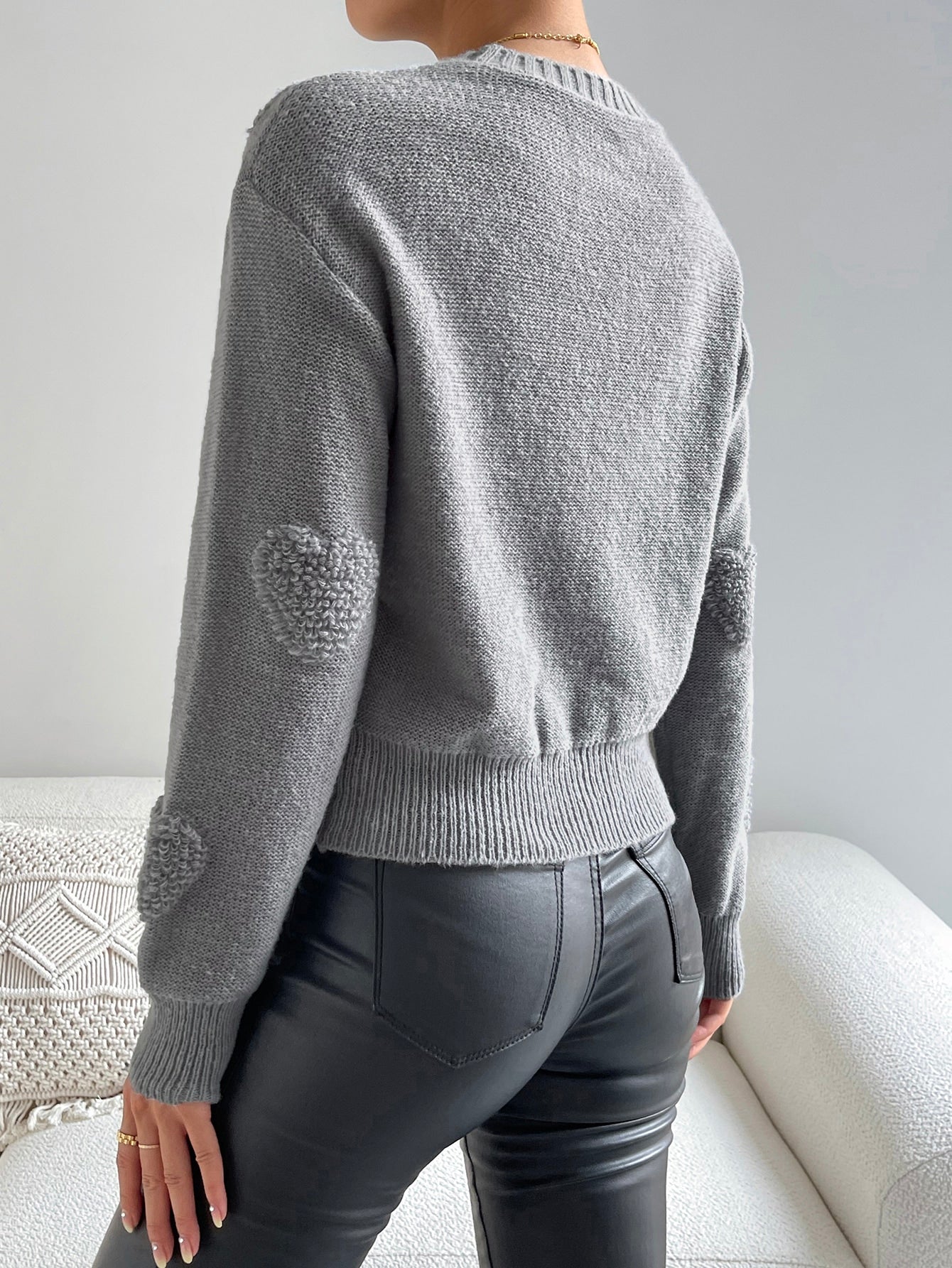Denise® | Fashionable and minimalist winter sweater