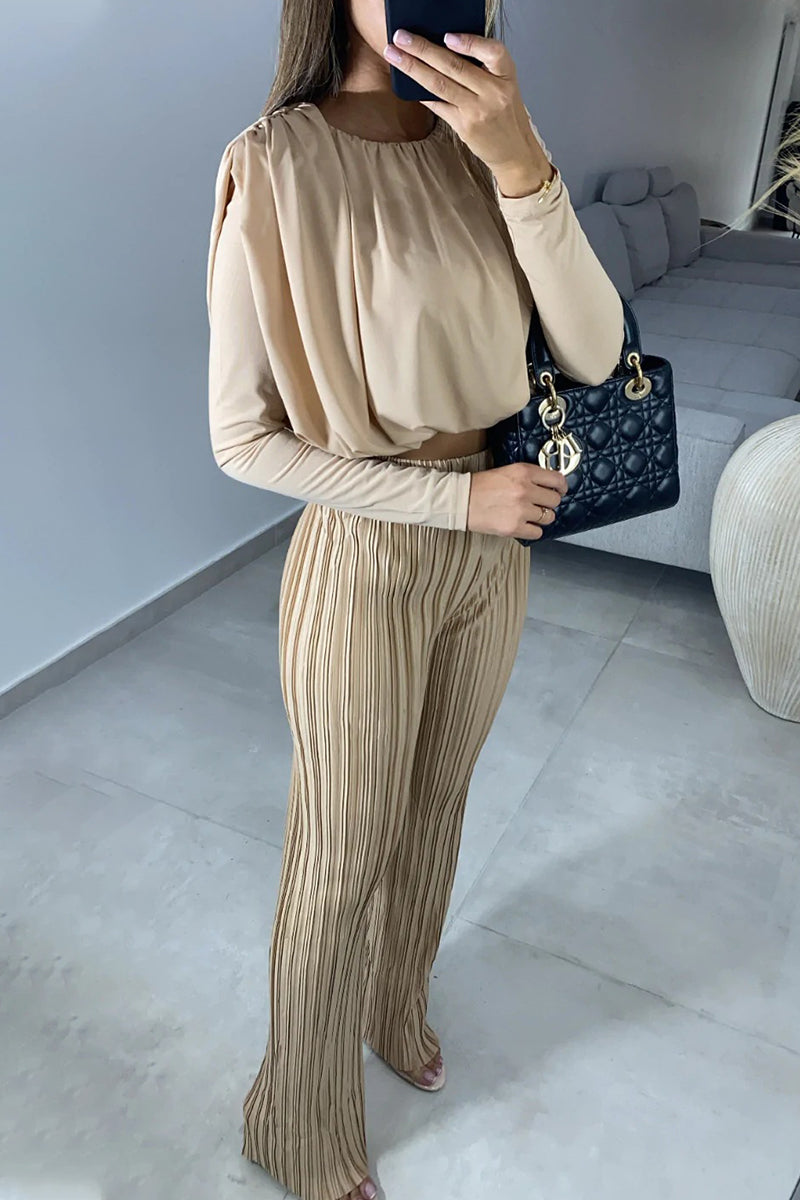 Dorotea | Plain, long-sleeved two-piece suit with an O-neck