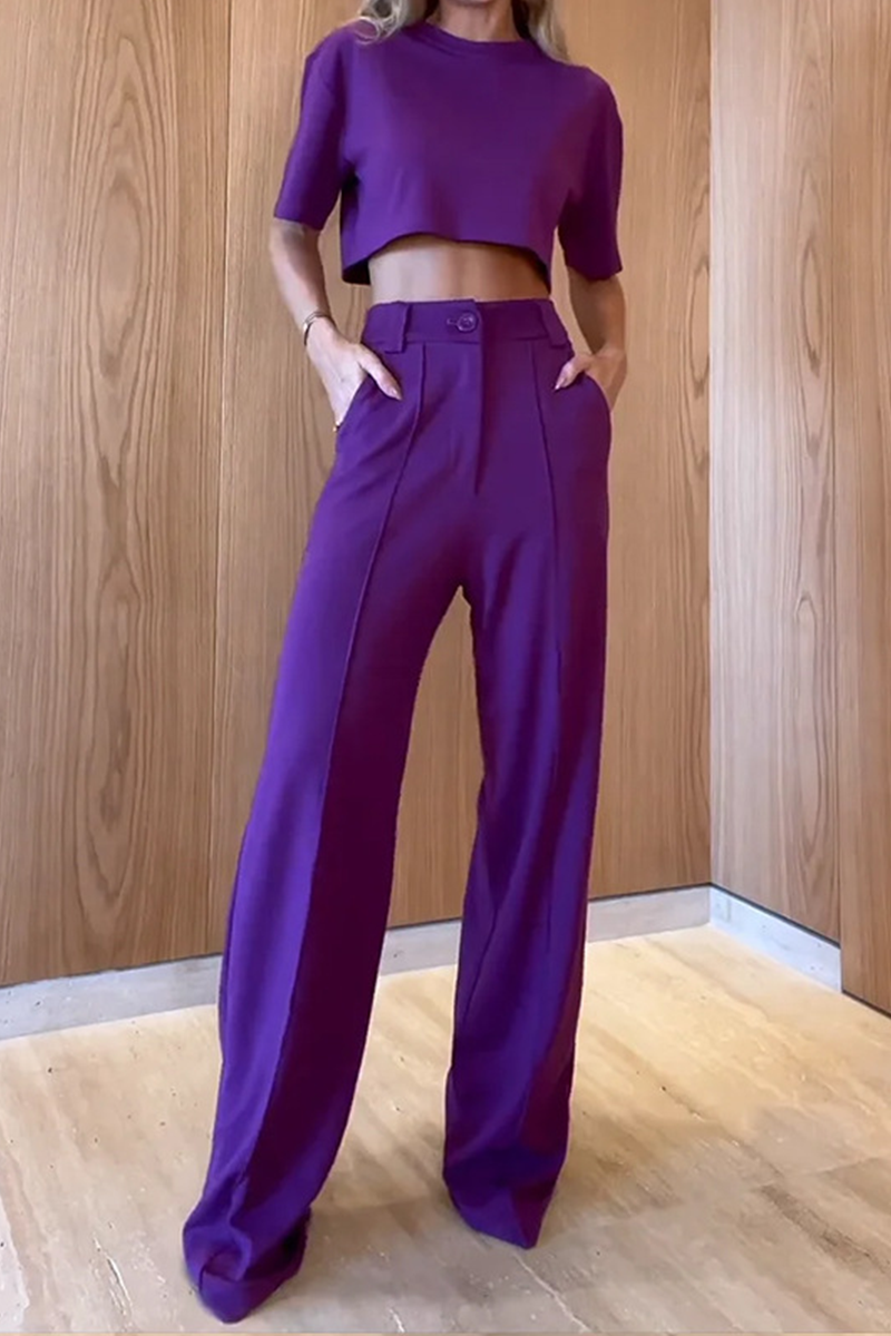 Elda® | Casual, plain two-piece suit with an O-neck and short sleeves