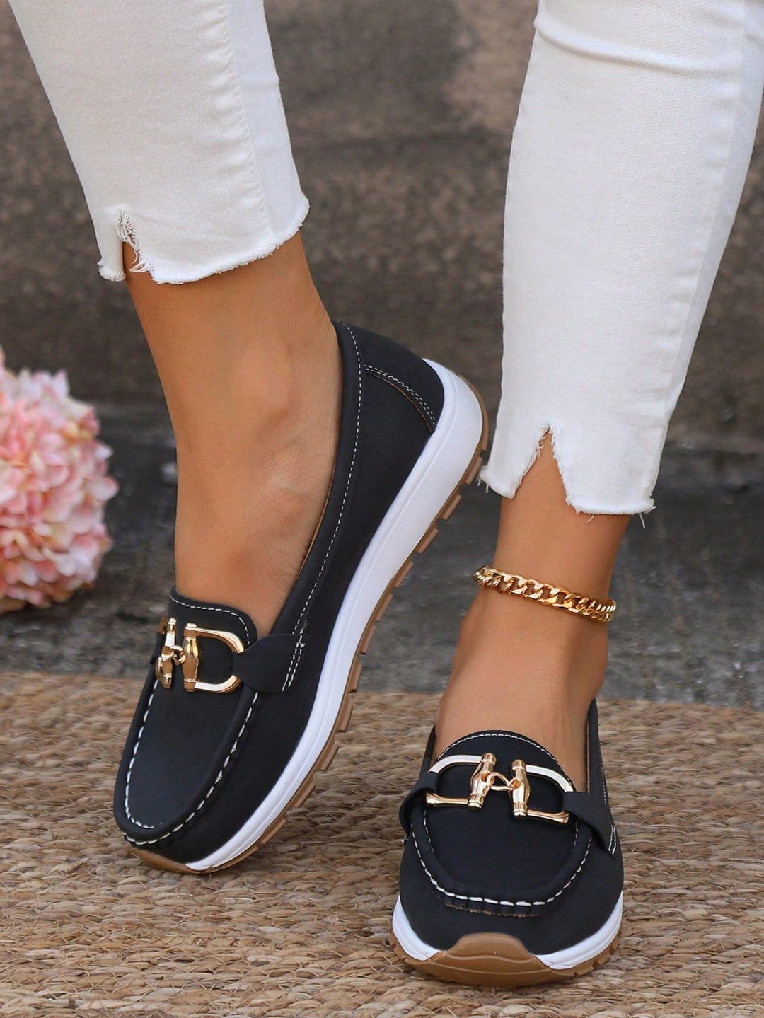 Women’s Loafers – Suede – Flat Sole – Buckle Detail – Classic Fit
