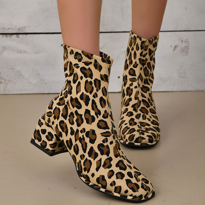 Cristina® | Casual, pointed, comfortable outdoor shoes with patchwork print