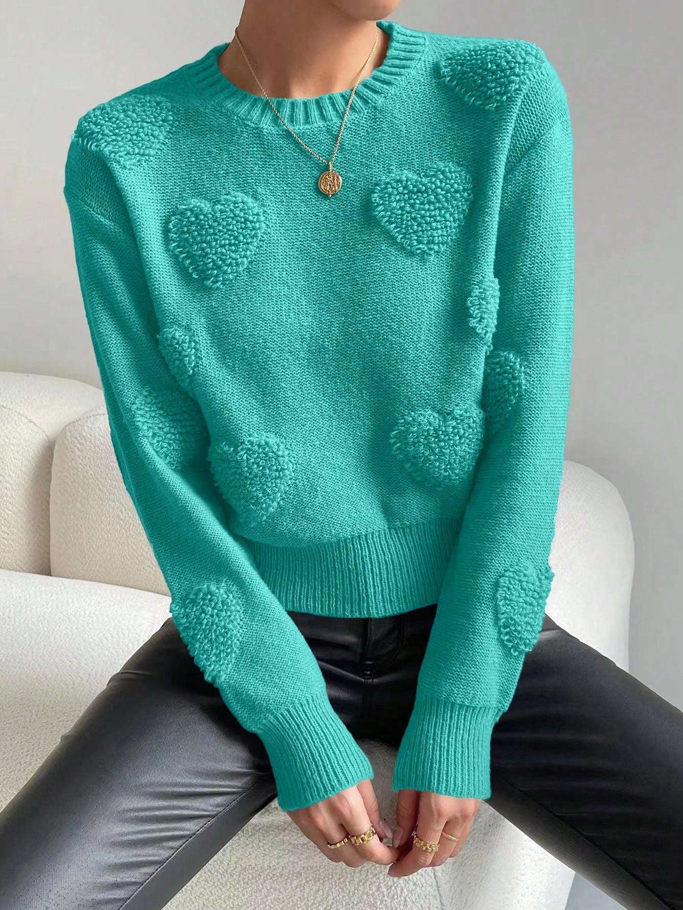 Denise® | Fashionable and minimalist winter sweater