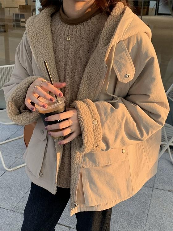 Carla® | Elegant and versatile winter coat.