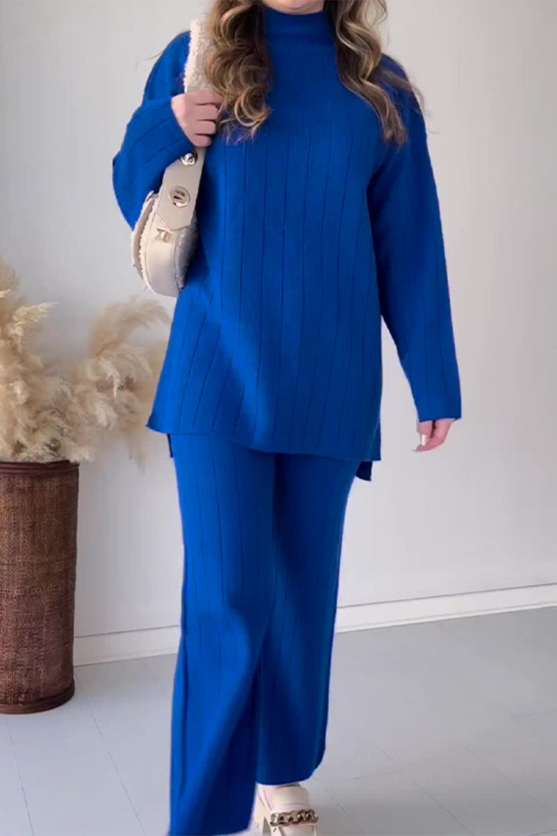 Elizabeth® | Casual, plain three-quarter length two-piece suit with an O-neck and slit