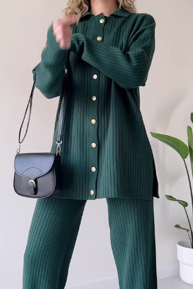 Elisa® | Casual two-piece suit with plain buttons and V-neck and long sleeves