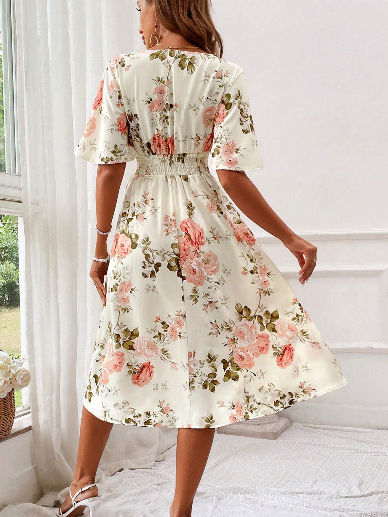 Edith | Stylish Floral V-Neck Dress