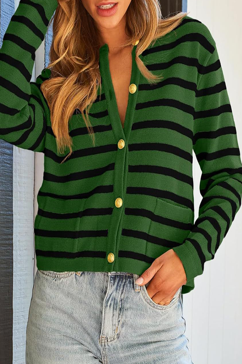 Bodil® | Casual everyday outerwear with stripes and buttons and O-neck