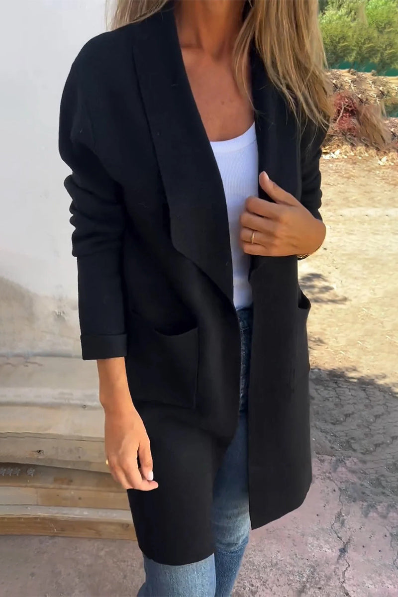Claudia® | Casual everyday outerwear with a solid color pocket turn-down collar