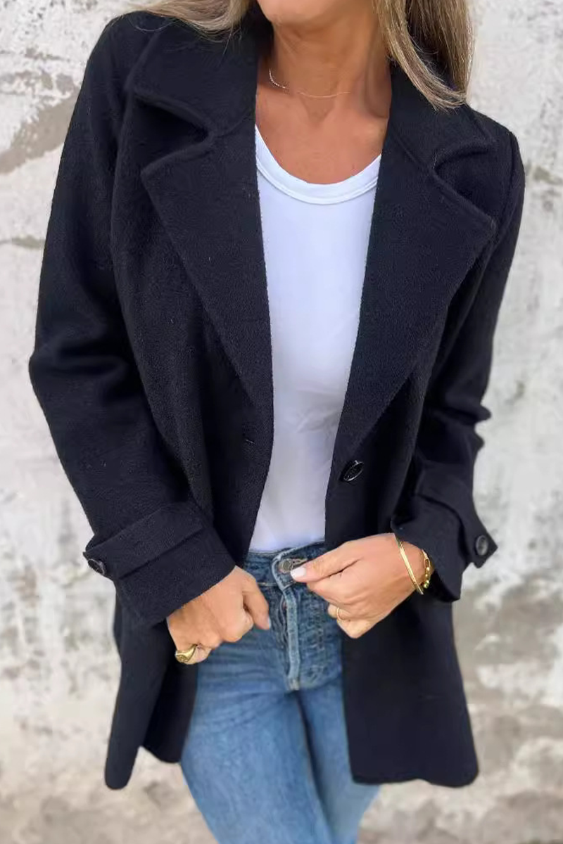 Christiane® | Casual everyday outerwear with buttons and a large reversible collar